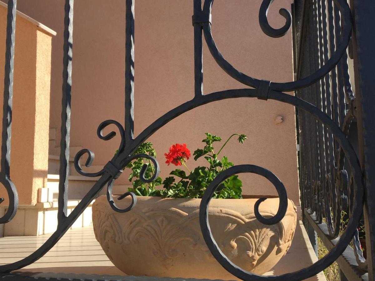 Guest House Lorenta Vodice Buitenkant foto