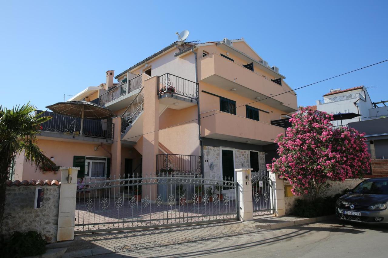 Guest House Lorenta Vodice Buitenkant foto