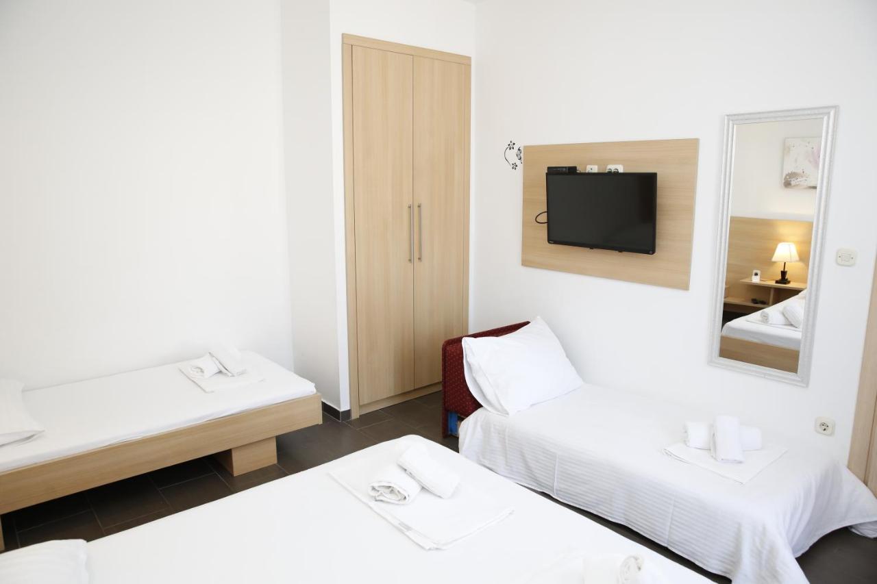 Guest House Lorenta Vodice Buitenkant foto