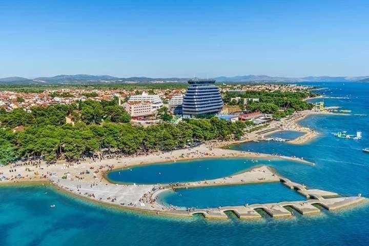Guest House Lorenta Vodice Buitenkant foto