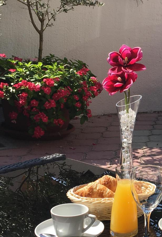 Guest House Lorenta Vodice Buitenkant foto
